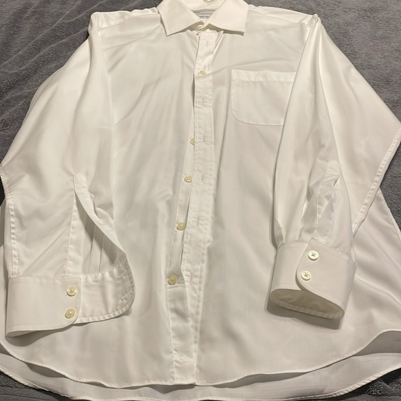 Charles Tyrwhitt SET OF TWO Men’s Dress Shirts Size: 16.5/35.  white, blue - Picture 10 of 11